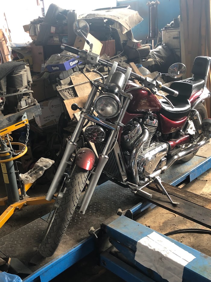 Мото chopper в сервиза