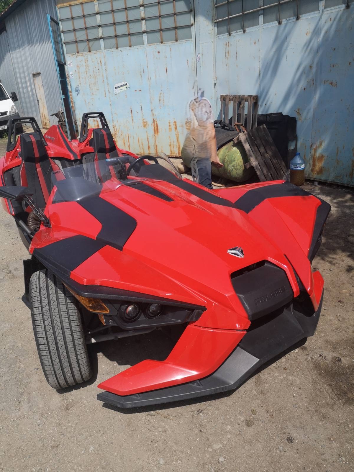 Polaris Slingshot front